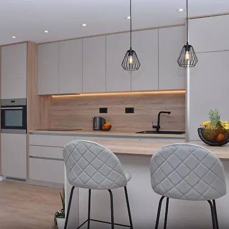 Apartment Simun - Brand New, Private Parking Tucepi